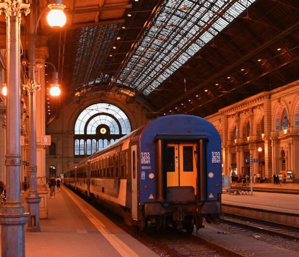 Wie kommt man mit dem Zug nach Ungarn?