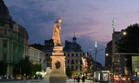 Bukarest - vor der Universität