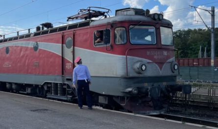 Elektrolokomotive am Bahnhof Brasov