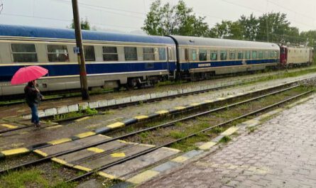 Bahnhof Gura Humorului im Regen