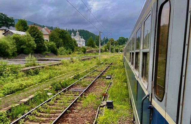 Mit dem Zug durch Rumänien – eine spannende Zeitreise im Südosten Europas